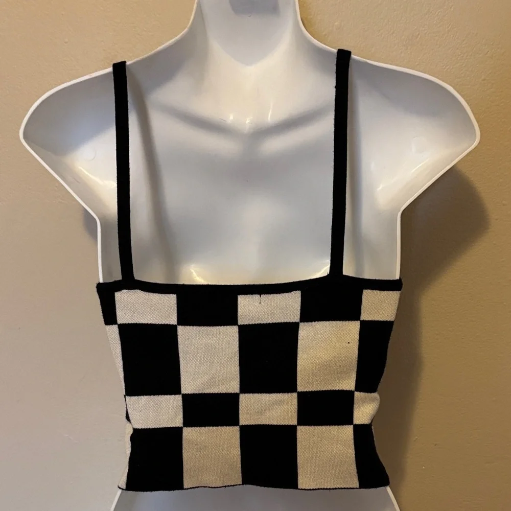 Papermoon Black and White Checkered Crop Top - Picture 2 of 2